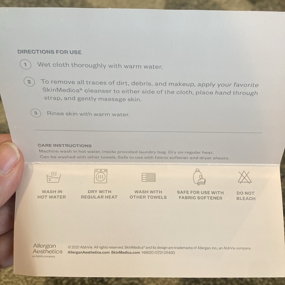 NEW. Skin Medica Facial Cleansing Cloth. 4 pack. Please Read. - Picture 9 of 9